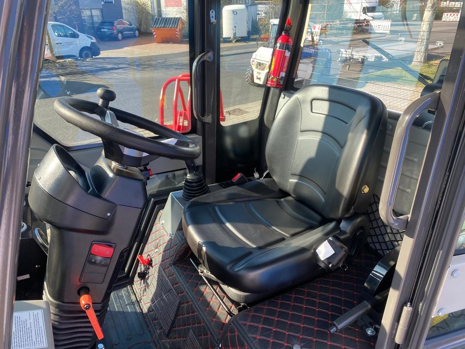 Компактный фронтальный погрузчик Radlader/Hoflader BK810 inkl. Tieflader und Winterpaket *INKL.19% MWST*BERGER KRAUS* KUBOTA*EURO*CE*: фото 15 Компактный фронтальный погрузчик Radlader/Hoflader BK810 inkl. Tieflader und Winterpaket *INKL.19% MWST*BERGER KRAUS* KUBOTA*EURO*CE*: фото 15