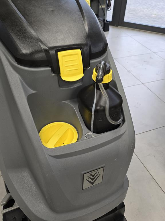 Поломоечная машина KÄRCHER Szorowarka Karcher B40 C Bp + R55 Hako Nilfisk: фото 9