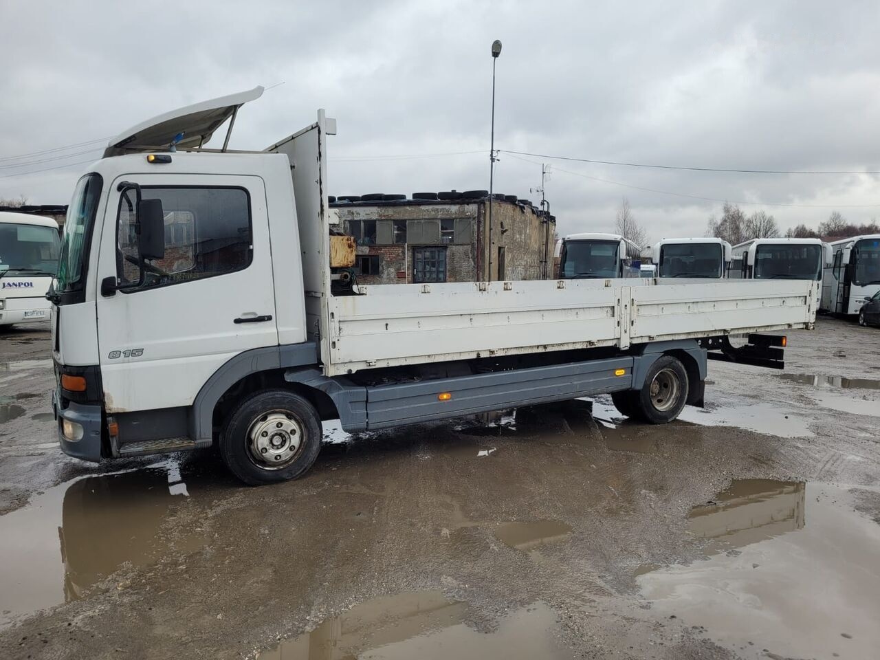 Mercedes-Benz Atego 815 - Грузовик бортовой/ Платформа: фото 2 Mercedes-Benz Atego 815 - Грузовик бортовой/ Платформа: фото 2