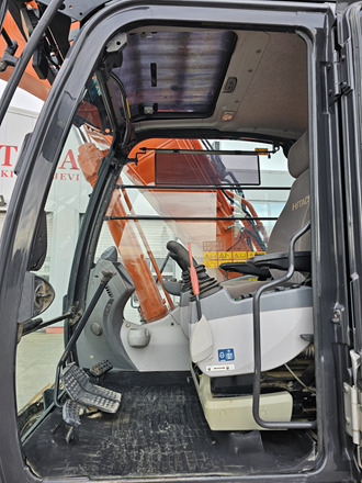 Гусеничный экскаватор HITACHI ZX210LC-5B: фото 9 Гусеничный экскаватор HITACHI ZX210LC-5B: фото 9