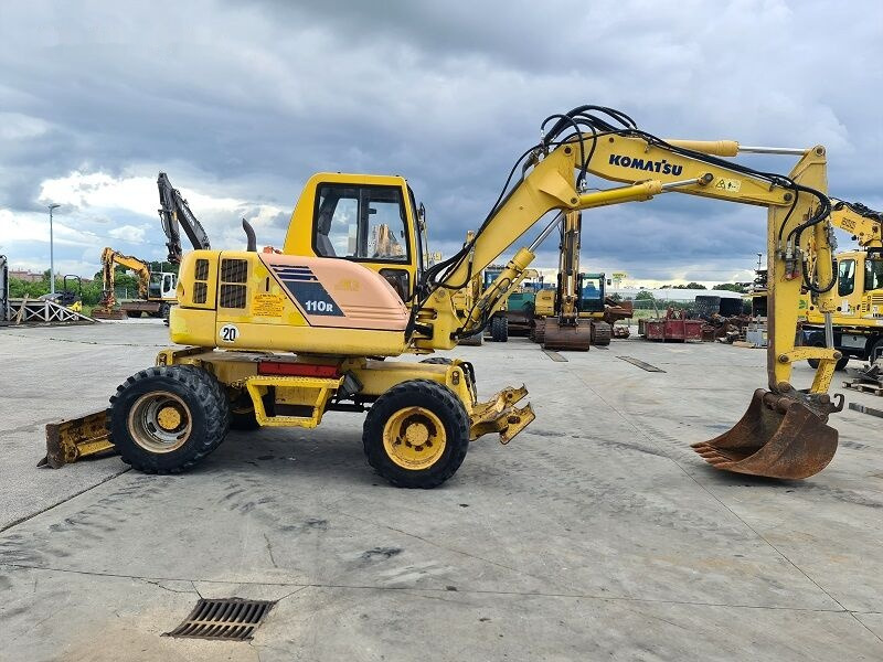 Komatsu PW110 - Колёсный экскаватор: фото 5 Komatsu PW110 - Колёсный экскаватор: фото 5