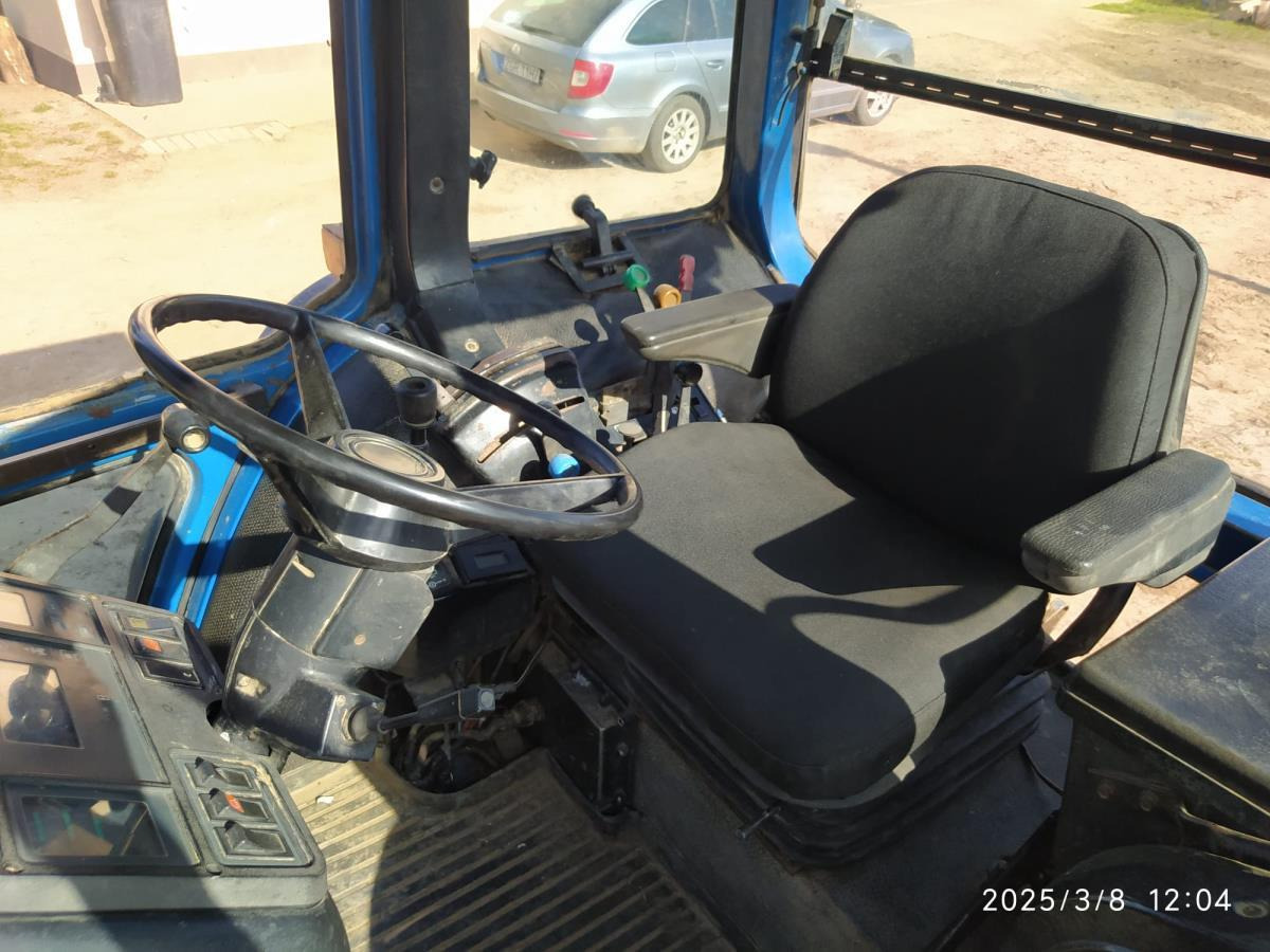 Ford 8730 - Трактор: фото 3 Ford 8730 - Трактор: фото 3