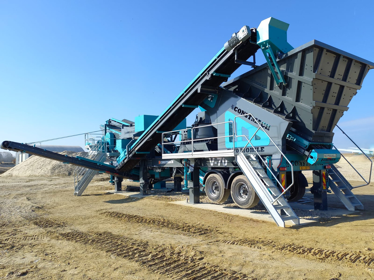 Constmach Mobiler Prallbrecher mit vertikaler Welle und einer Kapazität von 100–150 Tonnen - Мобильная дробилка: фото 1 Constmach Mobiler Prallbrecher mit vertikaler Welle und einer Kapazität von 100–150 Tonnen - Мобильная дробилка: фото 1