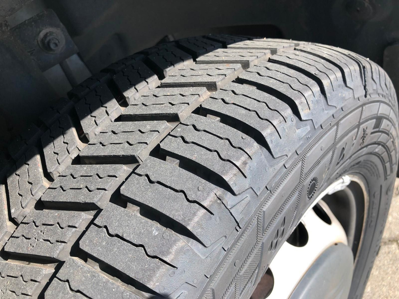 Фургон с закрытым кузовом Renault MASTER RED 3.5T*LBW*Klima*4.2m*AUCH MIETE: фото 16 Фургон с закрытым кузовом Renault MASTER RED 3.5T*LBW*Klima*4.2m*AUCH MIETE: фото 16