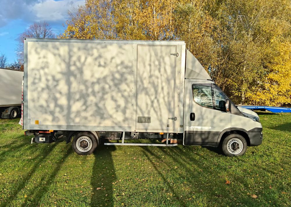 Iveco Daily 35S16 - Фургон с закрытым кузовом: фото 4 Iveco Daily 35S16 - Фургон с закрытым кузовом: фото 4