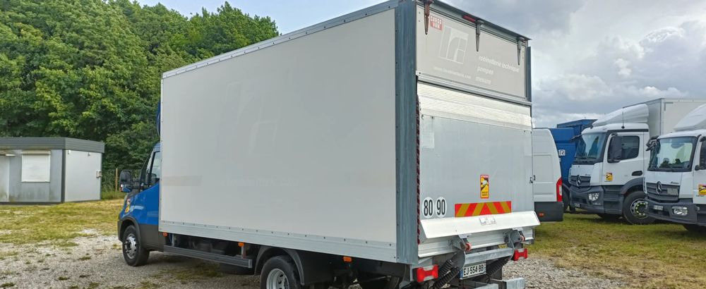 Iveco Daily 70C18 - Грузовик с закрытым кузовом: фото 5 Iveco Daily 70C18 - Грузовик с закрытым кузовом: фото 5