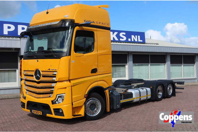 Mercedes-Benz Actros 2642 LL Chassis Cabine Giga space - Грузовик-шасси: фото 1 Mercedes-Benz Actros 2642 LL Chassis Cabine Giga space - Грузовик-шасси: фото 1