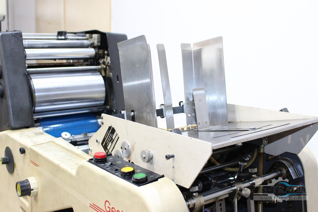 Gestetner 411 CD - Офсетная печатная машина: фото 4 Gestetner 411 CD - Офсетная печатная машина: фото 4