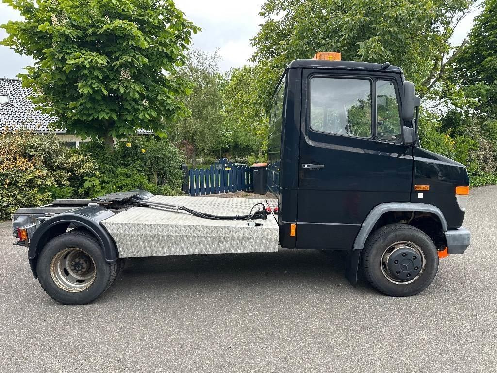 Mercedes-Benz 614 Veldhuizen BE combi combinatie 12 ton trek - Малотоннажный седельный тягач: фото 2 Mercedes-Benz 614 Veldhuizen BE combi combinatie 12 ton trek - Малотоннажный седельный тягач: фото 2