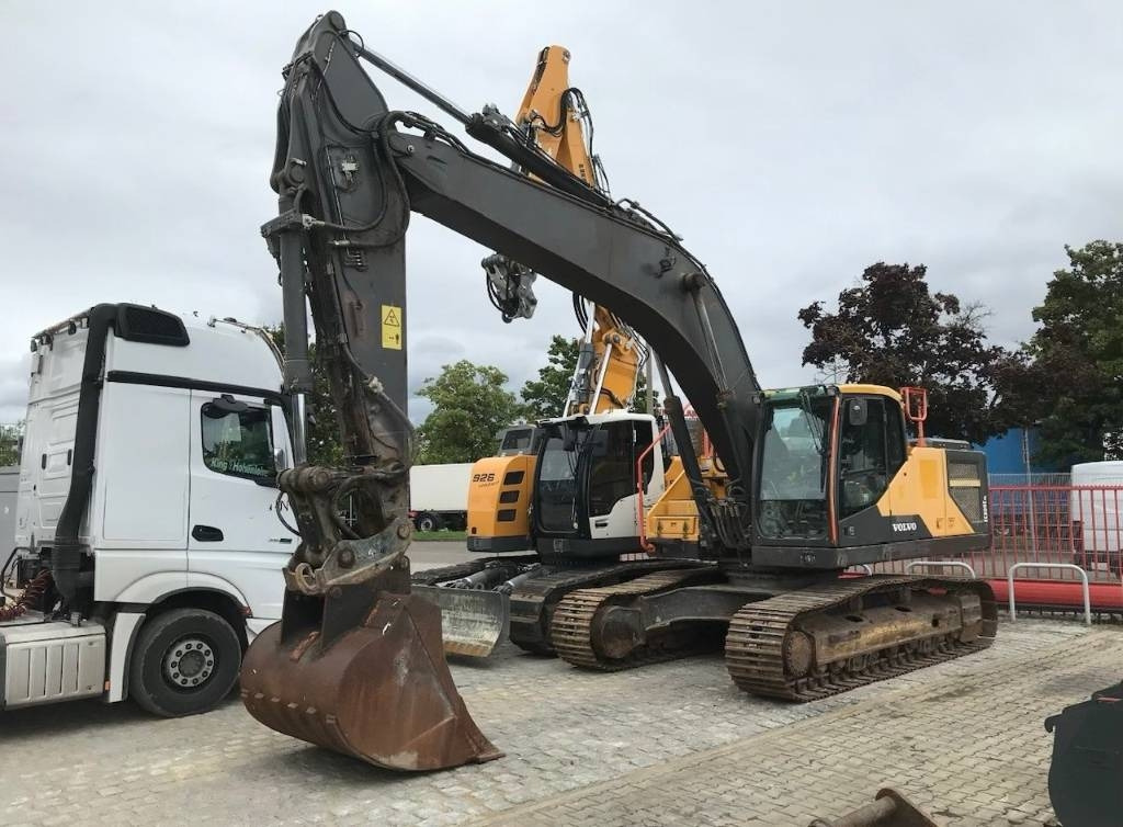 Volvo EC 300 E  - Гусеничный экскаватор: фото 1 Volvo EC 300 E  - Гусеничный экскаватор: фото 1