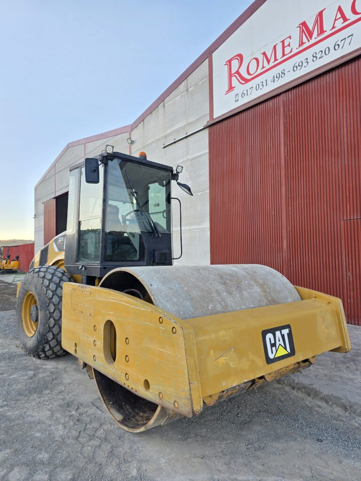 CAT CS74 - Каток: фото 3 CAT CS74 - Каток: фото 3