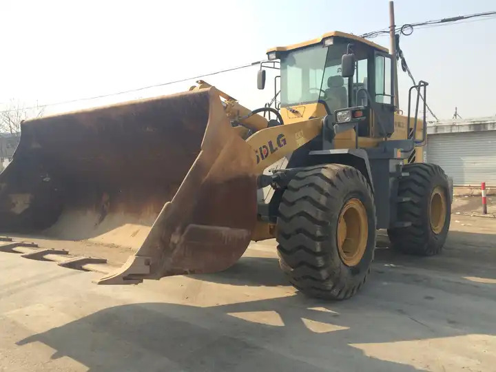 5 ton mini Used Original State loader SDLG 953 Used Small wheel loader in good condition for sale - Колёсный погрузчик: фото 3 5 ton mini Used Original State loader SDLG 953 Used Small wheel loader in good condition for sale - Колёсный погрузчик: фото 3