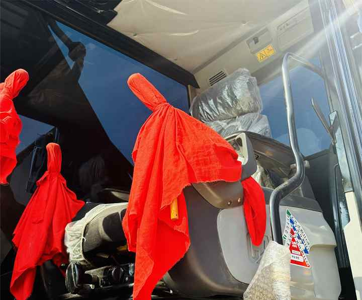 Cat 336d Large Used Excavator,36ton Large Heavy Construction Digging Excavators Imported From Japan On Sale In Shanghai - Гусеничный экскаватор: фото 5 Cat 336d Large Used Excavator,36ton Large Heavy Construction Digging Excavators Imported From Japan On Sale In Shanghai - Гусеничный экскаватор: фото 5