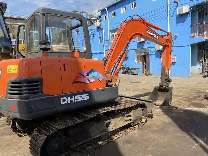 Competitive Price Original Used Doosan Excavator Dh55 With Good Condition for Sale - Мини-экскаватор: фото 5 Competitive Price Original Used Doosan Excavator Dh55 With Good Condition for Sale - Мини-экскаватор: фото 5