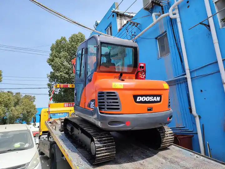 High Quality Hot Sale Used 6t Mini Excavator Original Korea Doosan Used Excavators Doosan Dx60 With Good Performance - Гусеничный экскаватор: фото 4 High Quality Hot Sale Used 6t Mini Excavator Original Korea Doosan Used Excavators Doosan Dx60 With Good Performance - Гусеничный экскаватор: фото 4