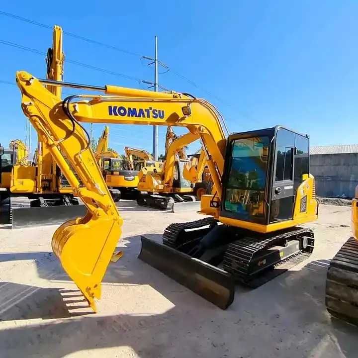 Japan Second Hand Used Hydraulic Crawler Excavator PC55 PC60 PC35 PC120 Digger Komatsu PC60-7 Excavator - Экскаватор: фото 2 Japan Second Hand Used Hydraulic Crawler Excavator PC55 PC60 PC35 PC120 Digger Komatsu PC60-7 Excavator - Экскаватор: фото 2