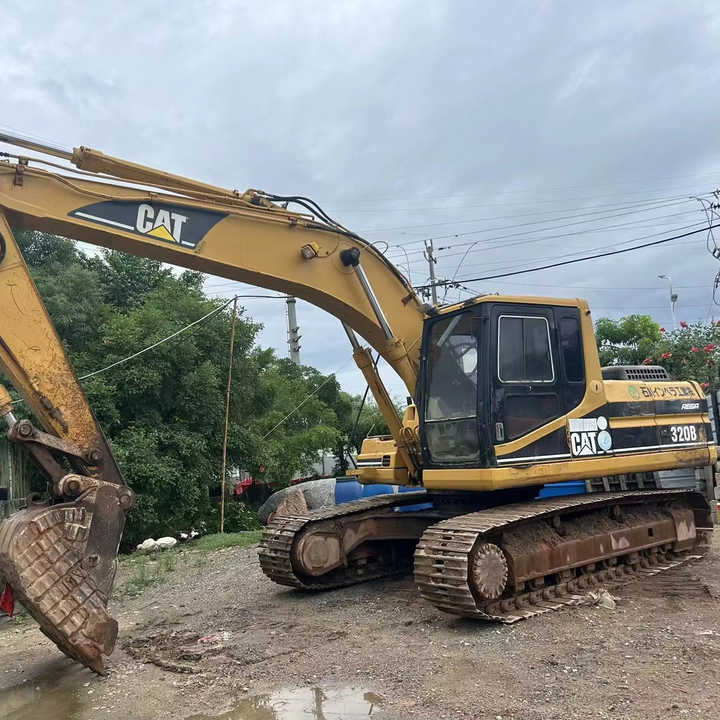 Used Excavator Cat 320bl Best Second Hand Excavator Caterpillar 320 320d 320b for Sale in Shanghai - Гусеничный экскаватор: фото 2 Used Excavator Cat 320bl Best Second Hand Excavator Caterpillar 320 320d 320b for Sale in Shanghai - Гусеничный экскаватор: фото 2