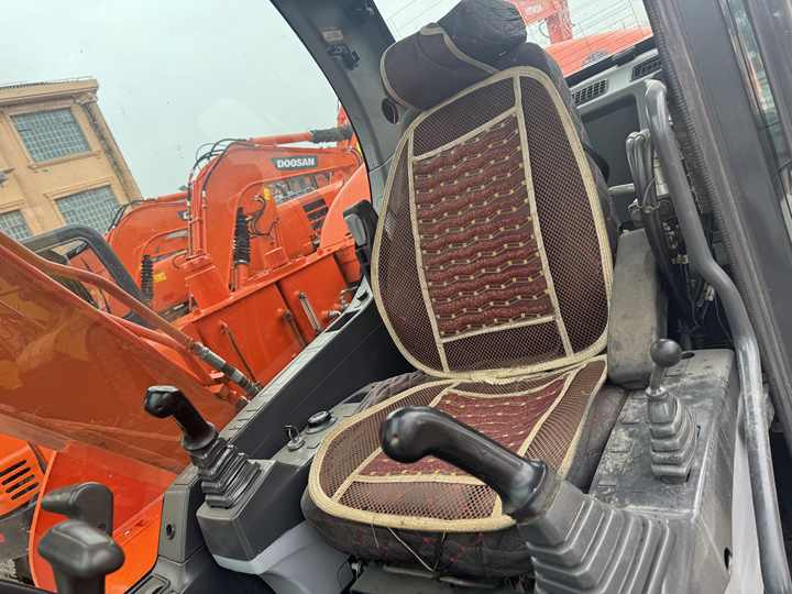 Гусеничный экскаватор Used Excavator Doosan DX75-9C Second-hand Excavator Digger DX75-9C Compact Shovel Crawler Doosan 75 Excavator Doosan Dx75-9C: фото 6