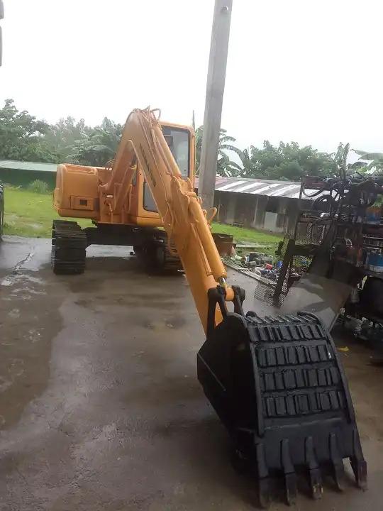 Used Komatsu PC56 PC60 PC70 PC120-6 PC130-7 PC200 PC220 Crawler Excavator - Экскаватор: фото 2 Used Komatsu PC56 PC60 PC70 PC120-6 PC130-7 PC200 PC220 Crawler Excavator - Экскаватор: фото 2