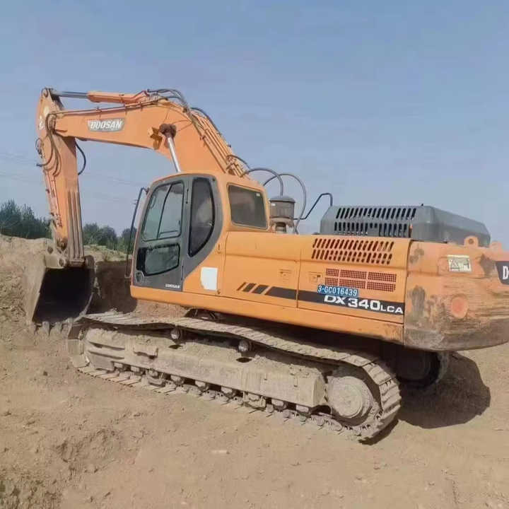 Used Original Korea Doosan 34 Ton Excavator with Cheap Price and Good Condition DOOSAN Dx340LCA Dx225 Dx330 DX360for Sale - Гусеничный экскаватор: фото 1 Used Original Korea Doosan 34 Ton Excavator with Cheap Price and Good Condition DOOSAN Dx340LCA Dx225 Dx330 DX360for Sale - Гусеничный экскаватор: фото 1