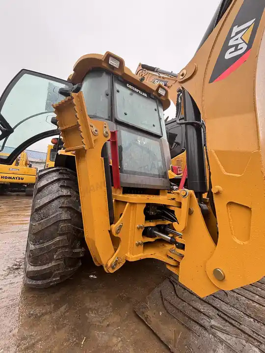 Used caterpillar backhoe loader CAT 420F2 in good condition for sale - Экскаватор-погрузчик: фото 3 Used caterpillar backhoe loader CAT 420F2 in good condition for sale - Экскаватор-погрузчик: фото 3