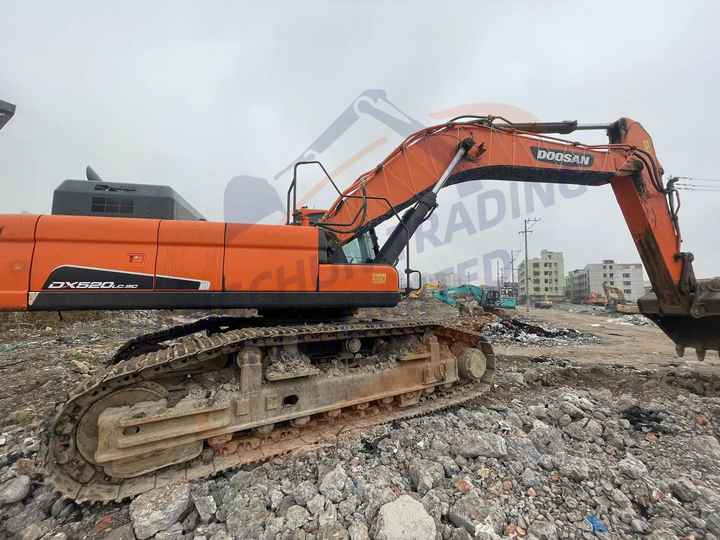 Perfect performance Used Doosan excavator DX520LC-9C in good condition for sale - Гусеничный экскаватор: фото 4 Perfect performance Used Doosan excavator DX520LC-9C in good condition for sale - Гусеничный экскаватор: фото 4