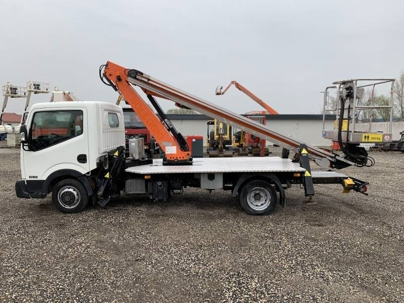 Грузовик с подъемником Nissan Cabstar Benelli BT-18 - 18 m: фото 8