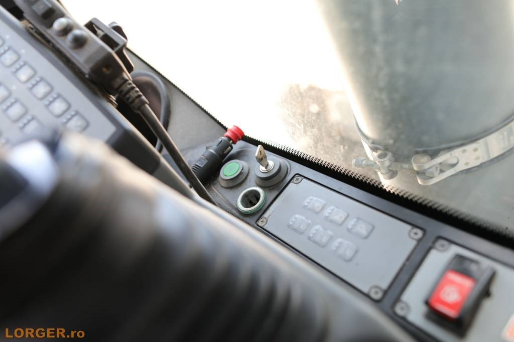 Гусеничный экскаватор Liebherr R 926 WLC: фото 23 Гусеничный экскаватор Liebherr R 926 WLC: фото 23