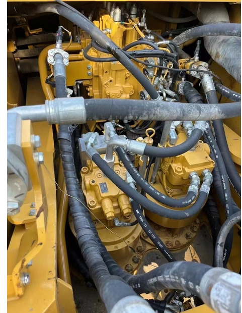 Гусеничный экскаватор 2022 Caterpillar 349: фото 6