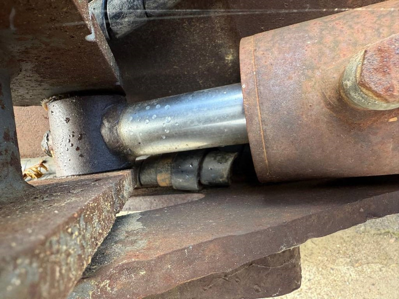 Cangini Benne CW10 Tiltbucket / kantelbak Schwenklöffel - Ковш для Строительной техники: фото 5 Cangini Benne CW10 Tiltbucket / kantelbak Schwenklöffel - Ковш для Строительной техники: фото 5