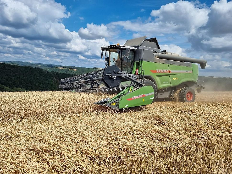 J.Reiff Sarl
Herr Stefan Neukirch - 77 Z.I in den - Зерноуборочный комбайн: фото 5 J.Reiff Sarl
Herr Stefan Neukirch - 77 Z.I in den - Зерноуборочный комбайн: фото 5