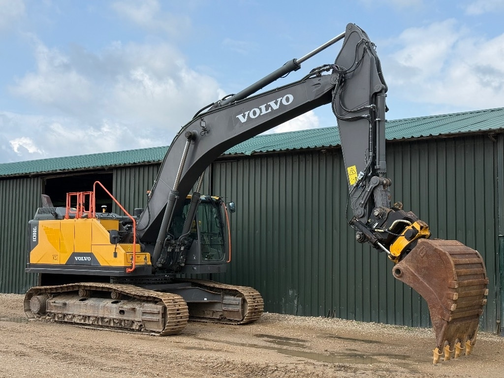 Volvo EC 300 EL - Гусеничный экскаватор: фото 1 Volvo EC 300 EL - Гусеничный экскаватор: фото 1