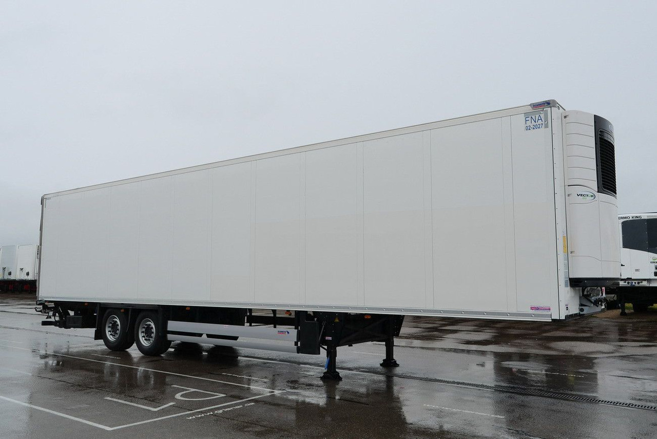 Schmitz Cargobull SKO 18 /LBW BÄR 2500 kg / CARRIER 1550 / LIFT - Полуприцеп-рефрижератор: фото 3 Schmitz Cargobull SKO 18 /LBW BÄR 2500 kg / CARRIER 1550 / LIFT - Полуприцеп-рефрижератор: фото 3