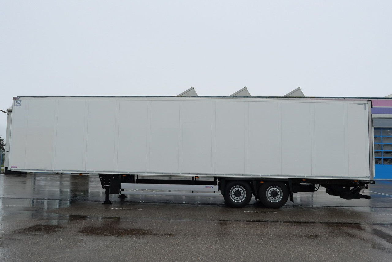 Schmitz Cargobull SKO 18 /LBW BÄR 2500 kg / CARRIER 1550 / LIFT - Полуприцеп-фургон: фото 5 Schmitz Cargobull SKO 18 /LBW BÄR 2500 kg / CARRIER 1550 / LIFT - Полуприцеп-фургон: фото 5