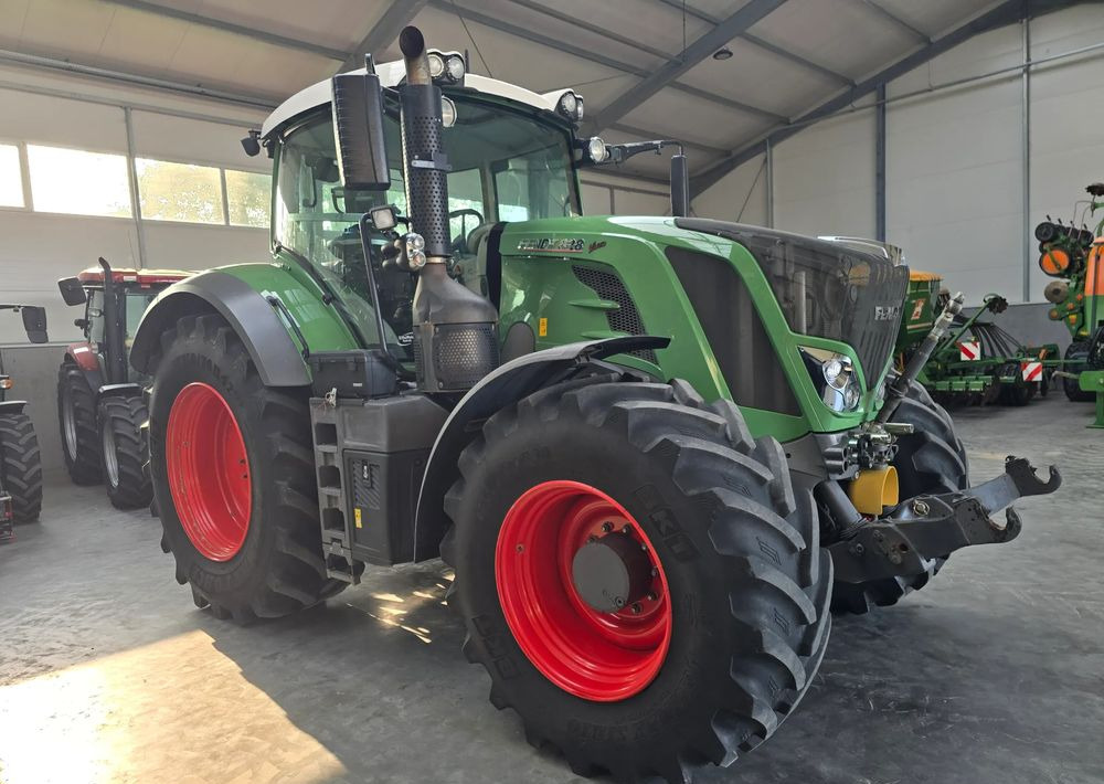 Fendt 828 S4 ProfiPlus - Трактор: фото 2 Fendt 828 S4 ProfiPlus - Трактор: фото 2