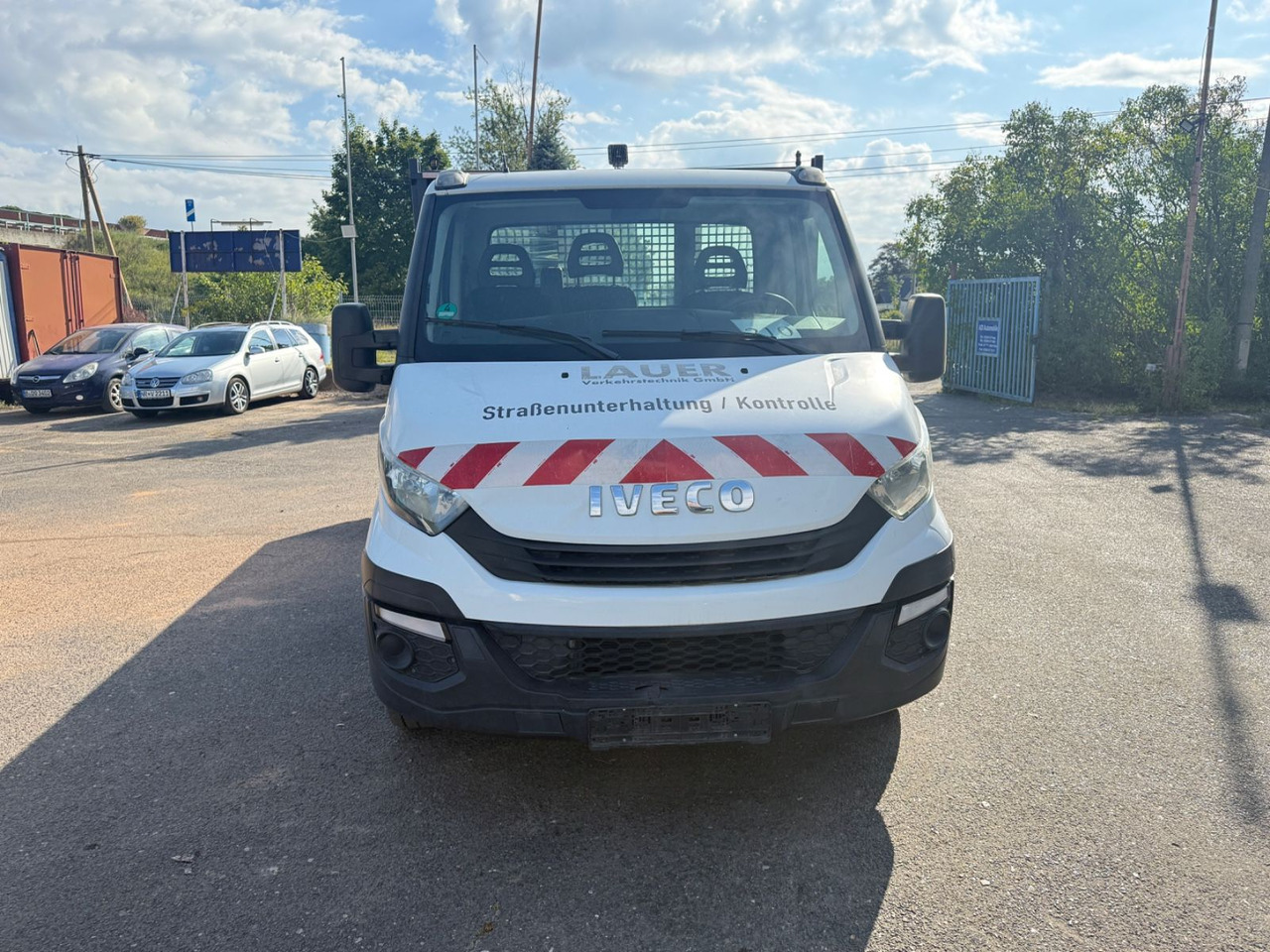 Iveco Daily 35 S 12 - Малотоннажный бортовой грузовик: фото 2 Iveco Daily 35 S 12 - Малотоннажный бортовой грузовик: фото 2