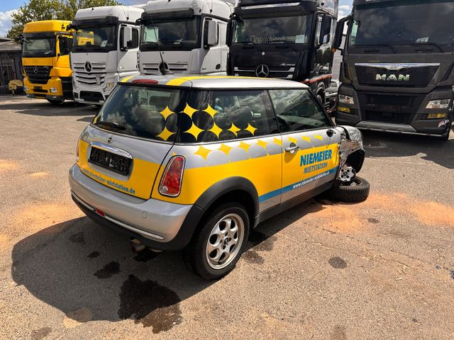 MINI ONE Mini One - Легковой автомобиль: фото 5 MINI ONE Mini One - Легковой автомобиль: фото 5