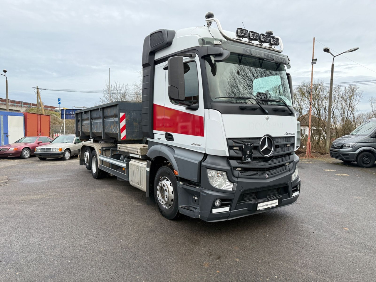 Mercedes-Benz Actros 2542 Abrollkipper mit Container - Крюковой мультилифт: фото 1 Mercedes-Benz Actros 2542 Abrollkipper mit Container - Крюковой мультилифт: фото 1