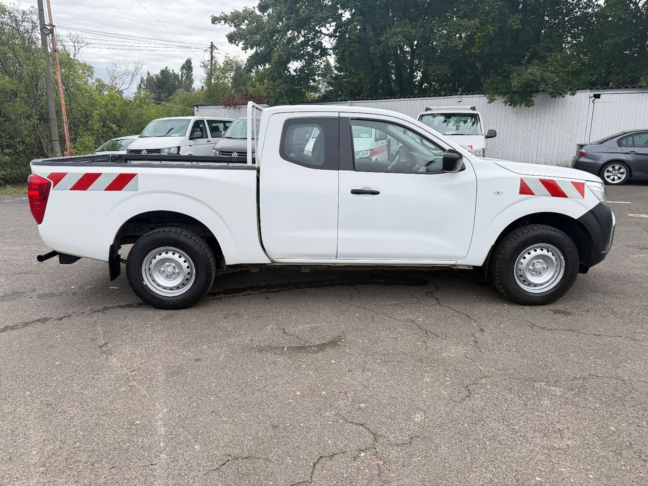 Nissan Navara NP300 Visia King Cab 4x4 - Внедорожник: фото 5 Nissan Navara NP300 Visia King Cab 4x4 - Внедорожник: фото 5
