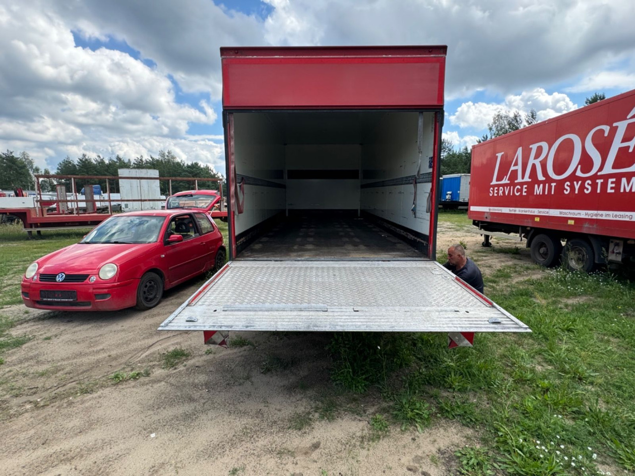 Tank Karl ZK 107 - Прицеп-фургон: фото 5 Tank Karl ZK 107 - Прицеп-фургон: фото 5