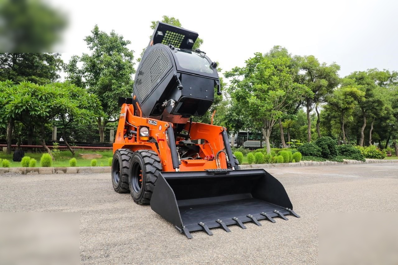 DELCO SSL175 - Мини-погрузчик с бортовым поворотом: фото 3 DELCO SSL175 - Мини-погрузчик с бортовым поворотом: фото 3