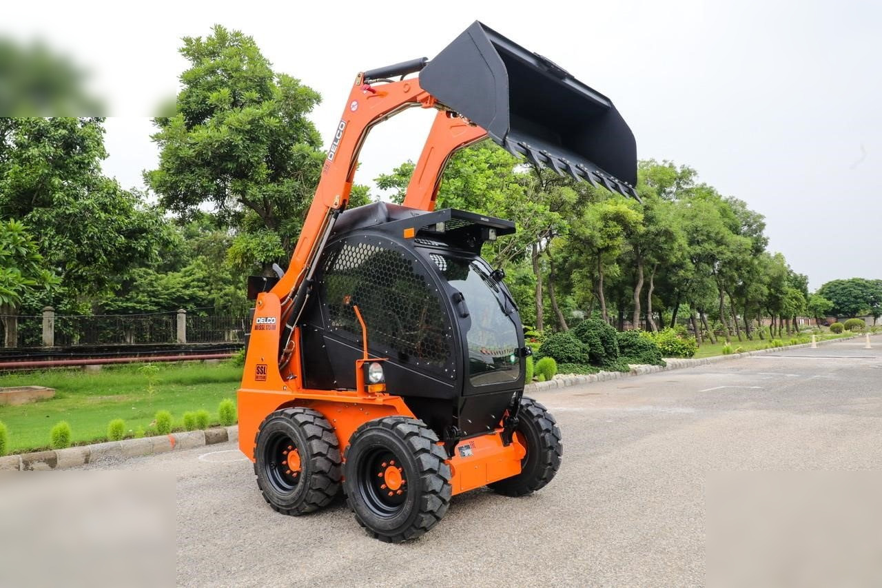 DELCO SSL175 - Мини-погрузчик с бортовым поворотом: фото 1 DELCO SSL175 - Мини-погрузчик с бортовым поворотом: фото 1