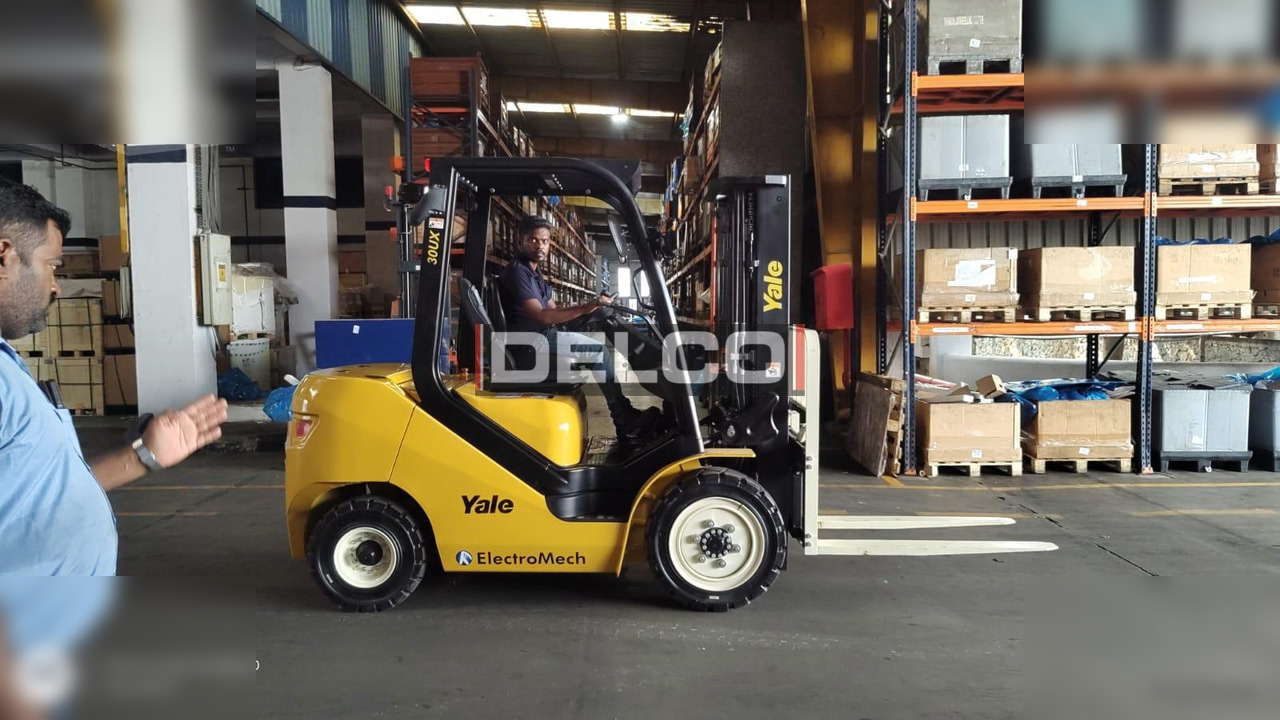 YALE GP30UX - Вилочный погрузчик: фото 1 YALE GP30UX - Вилочный погрузчик: фото 1