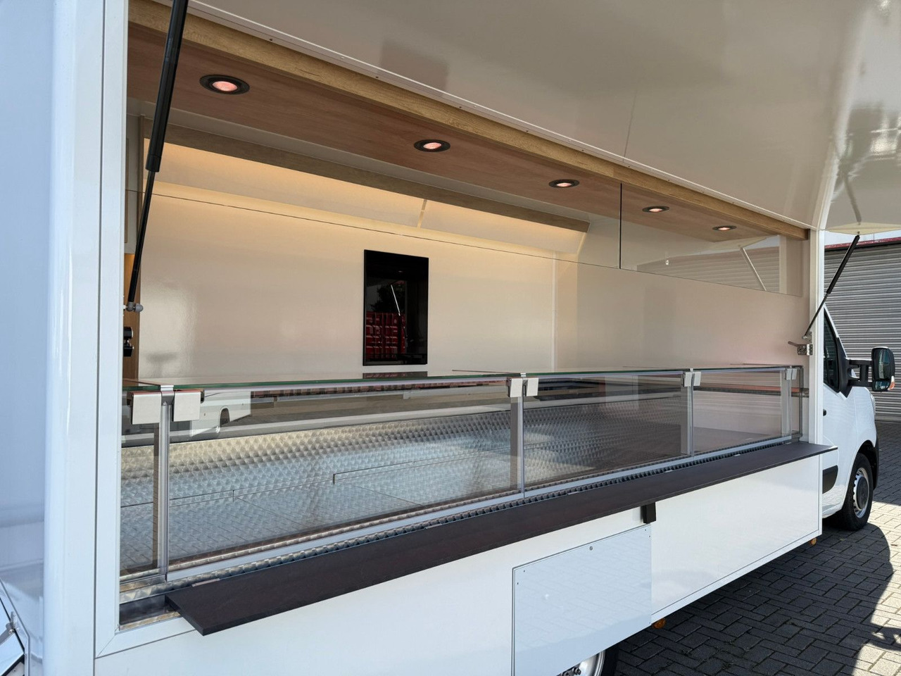 Renault ESSELMANN Verkaufsmobil - Торговый грузовик: фото 4 Renault ESSELMANN Verkaufsmobil - Торговый грузовик: фото 4