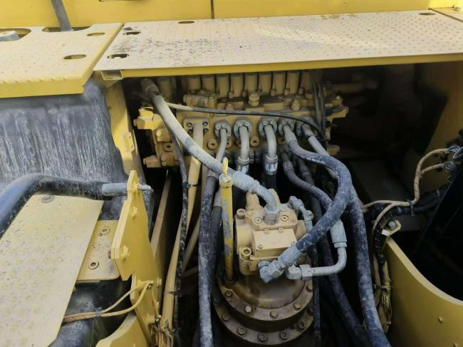 CAT 320GC - Гусеничный экскаватор: фото 2 CAT 320GC - Гусеничный экскаватор: фото 2