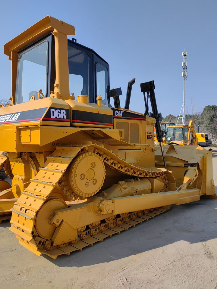 CAT D6R - Бульдозер: фото 4 CAT D6R - Бульдозер: фото 4