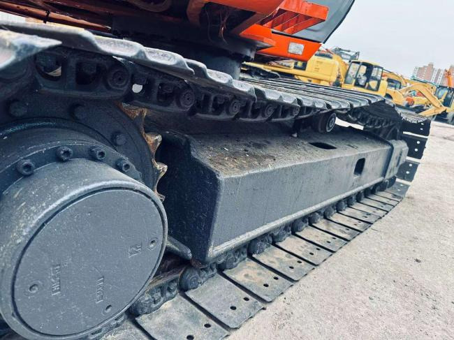 Hitachi EX60 - Гусеничный экскаватор: фото 2 Hitachi EX60 - Гусеничный экскаватор: фото 2