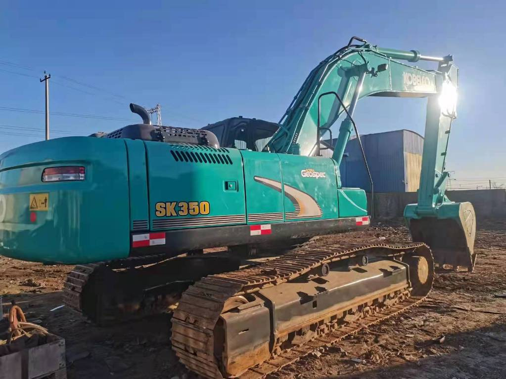 Kobelco SK350 - Гусеничный экскаватор: фото 1 Kobelco SK350 - Гусеничный экскаватор: фото 1