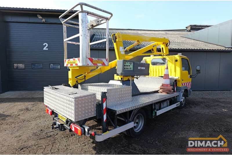 Nissan Cabstar E Sky high autohoogwerker 12meter elektrisch bedienbaar. manbak capaciteit 215kilo - Фургон: фото 2 Nissan Cabstar E Sky high autohoogwerker 12meter elektrisch bedienbaar. manbak capaciteit 215kilo - Фургон: фото 2