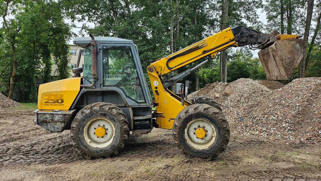 Ładowarka teleskopowa MATBRO TR250-110 Powershift jcb - Телескопический фронтальный погрузчик: фото 1 Ładowarka teleskopowa MATBRO TR250-110 Powershift jcb - Телескопический фронтальный погрузчик: фото 1